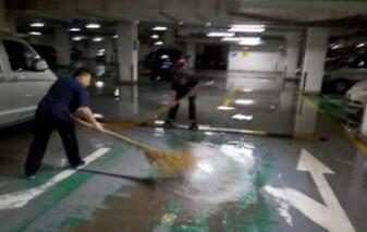 突降暴雨 全力以赴