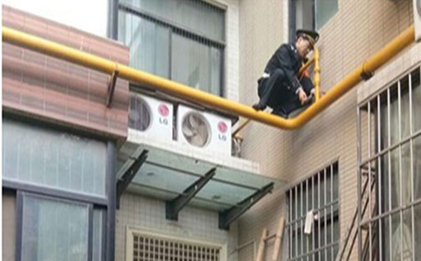 物业“抢险小分队”得到业主点赞