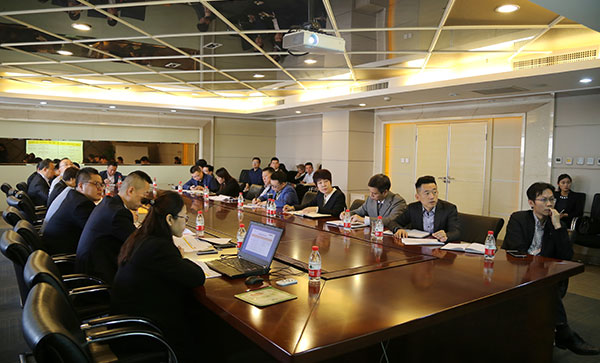 齐心协力 精诚合作 攻坚克难