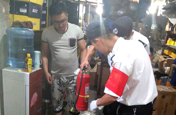 天朗蔚蓝印象领寓物业服务中心进行库房安全大检查