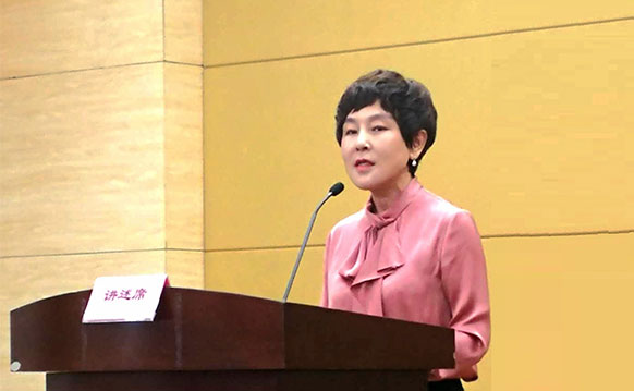 天朗控股集团董事长孙茵女士应邀参加莲湖区企业家成长故事报告会