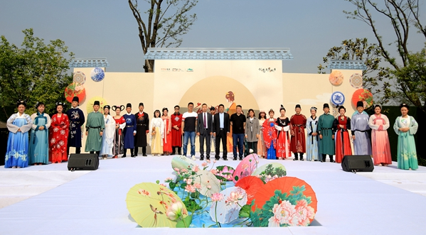 古韵唐村展国潮魅力 ——天朗“唐潮SHOW”模特大赛盛情绽放